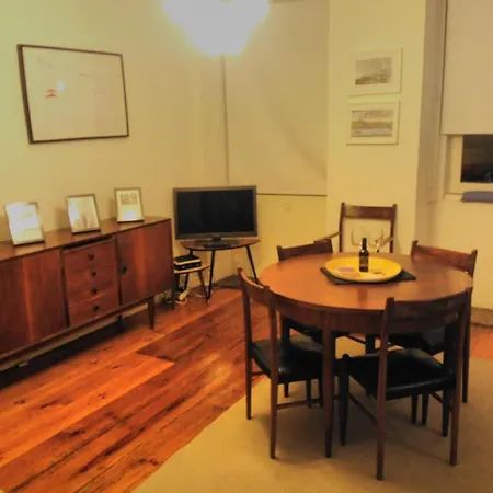 River Apartment-magnificent Views *